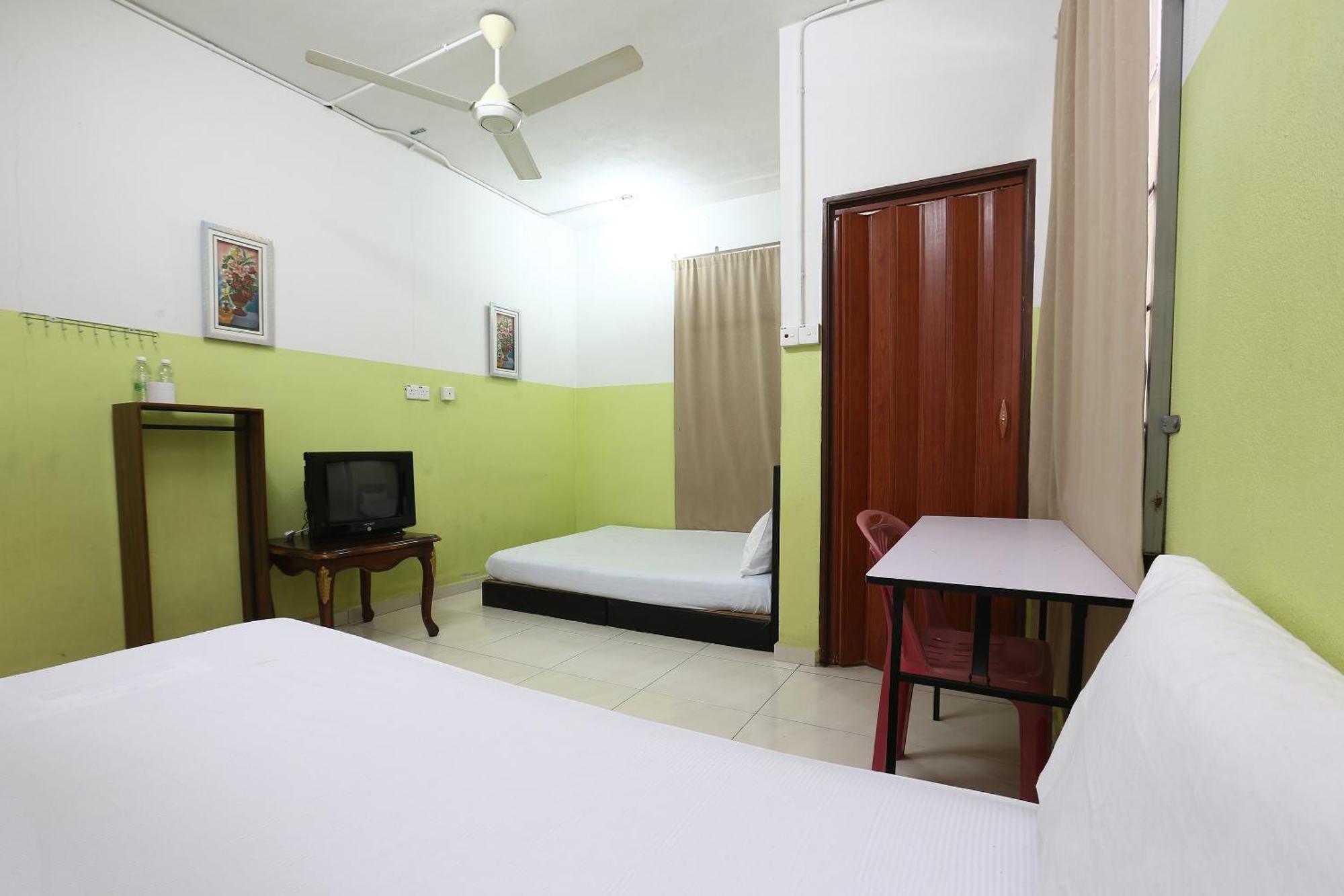 Oyo 89925 Innap Kota Bharu Exterior foto