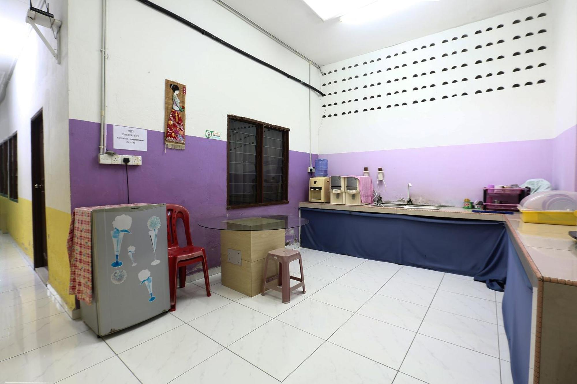 Oyo 89925 Innap Kota Bharu Exterior foto